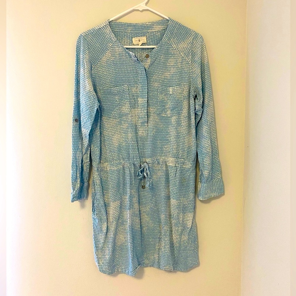 Lou & Grey Blue White Triangle Patterned Dress